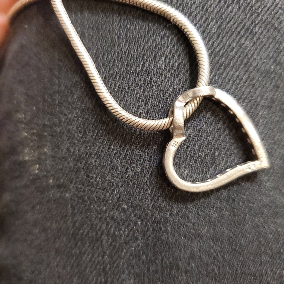 925 - Picture 2 of 4